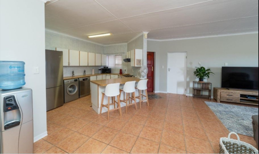 3 Bedroom Property for Sale in Hartenbos Central Western Cape